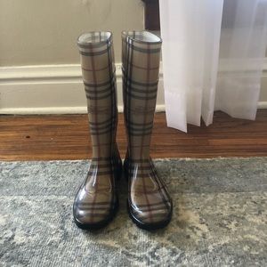 AUTHENTIC Burberry Rain Boots Size 36